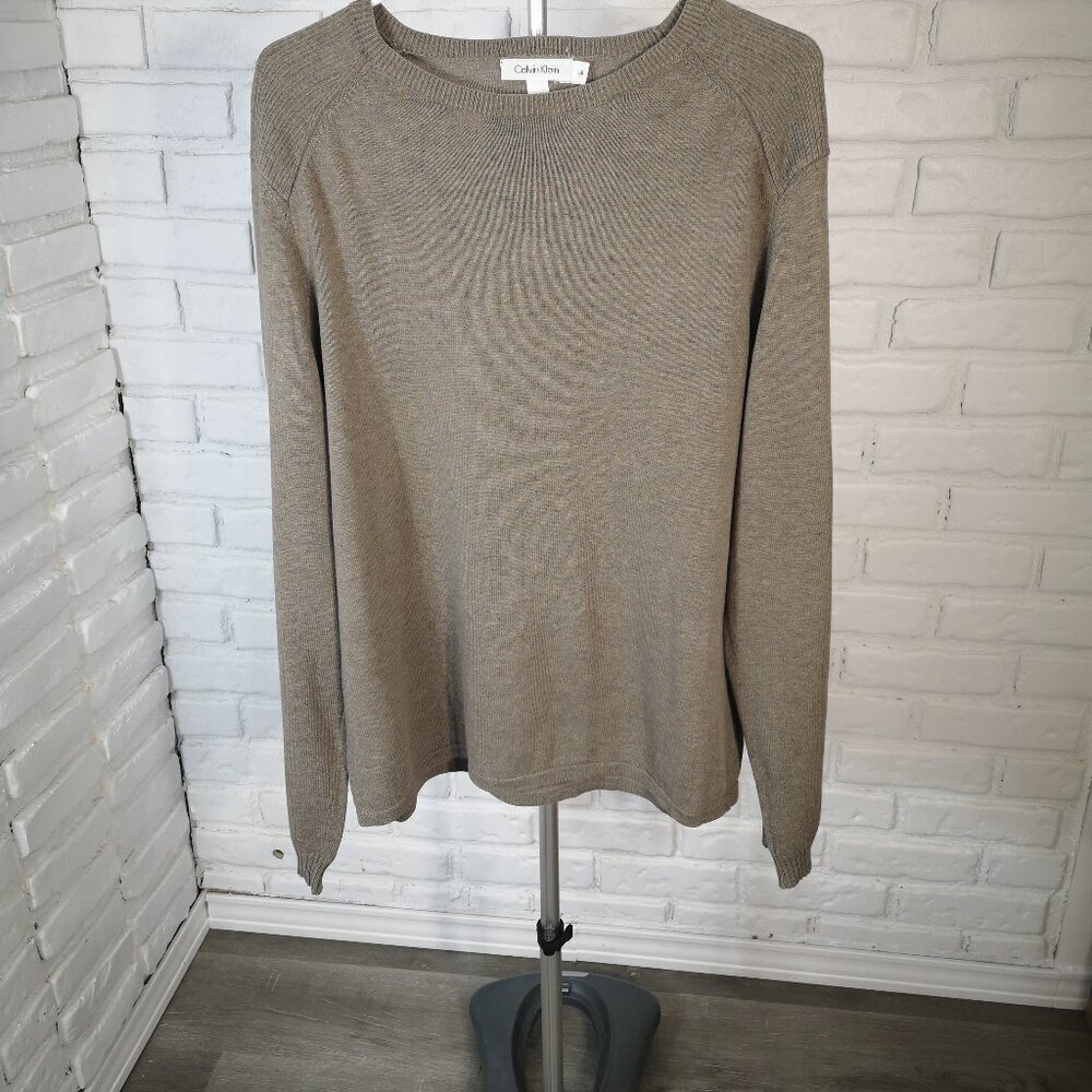 Calvin Klein Men's Size Large Brown Lightweight Straight Fit Sweater